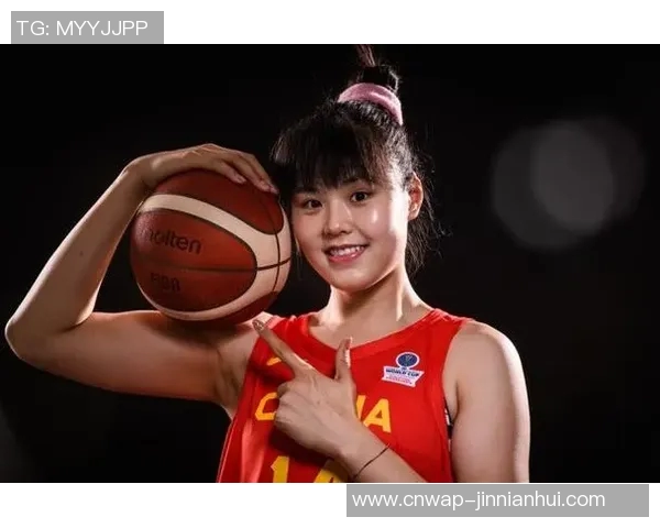 李月汝强势压制格里娜梦幻脚步引领全场瞩目